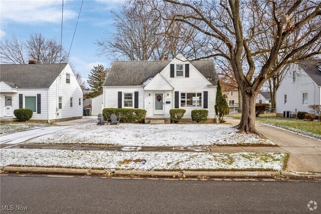 Building Photo - 2767 8th St Rental