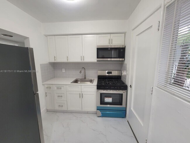 Photo - 7435 Byron Ave Apartment Unit 04