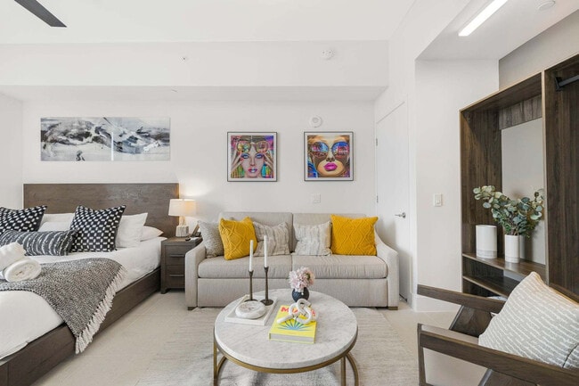 Building Photo - 159 NE 6th St Unit FL51-ID1054550P