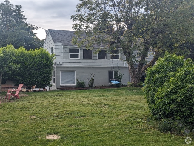 Building Photo - 6717 Tumwater Blvd SW Rental