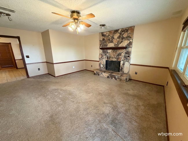 10401 Arlie Rd