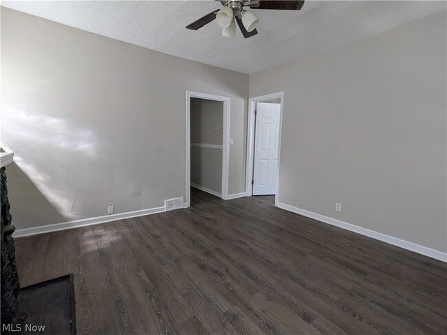 Photo - 1340 Sheffield Rd Unit 1