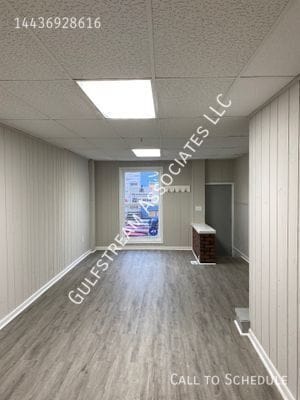 Photo - 2111 Eagle St