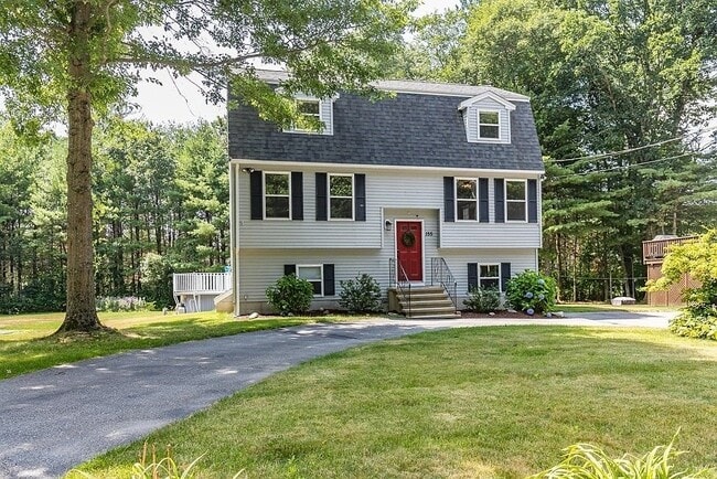 Photo - 155 Cook St