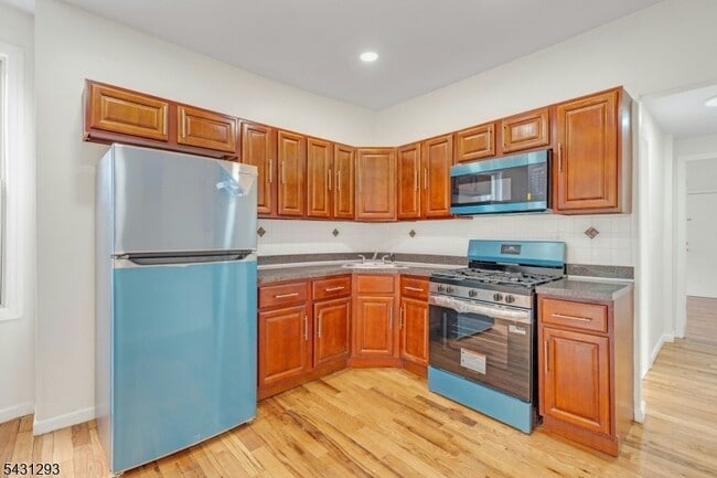 Photo - 101 Hedden Terrace Unit 2