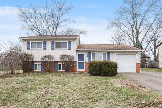 Building Photo - 6400 Firethorn Ave