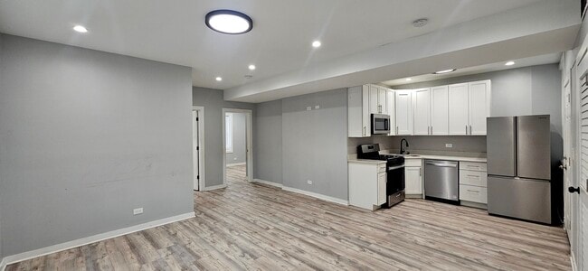 Photo - 3752 W Division St Unidad 2W