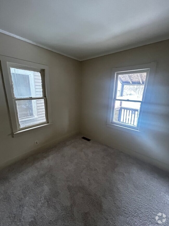 Building Photo - Cozy 2 Bed 1 Bath home
