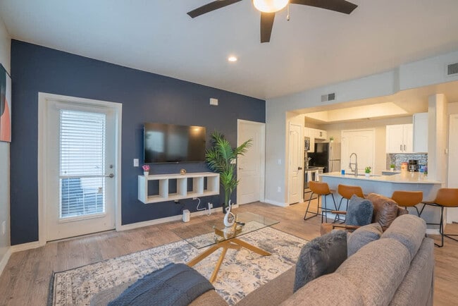 Photo - 10 W Minnezona Ave Unidad ID1388727P