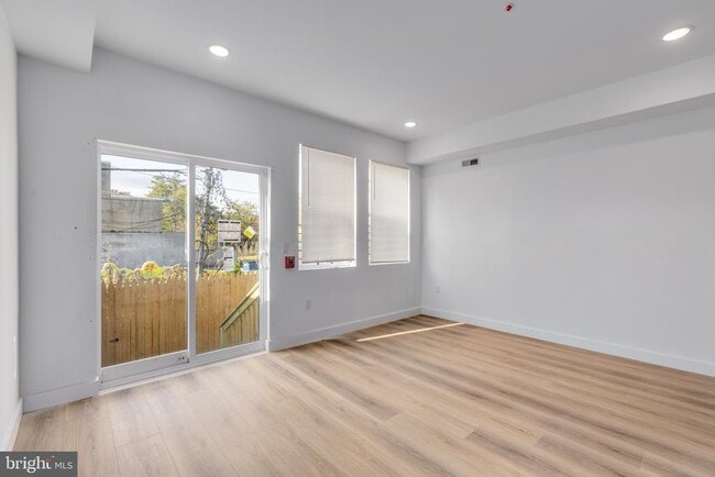 Photo - 2502 N 10th St