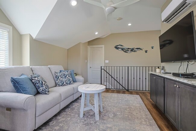 246 Mantoloking Rd Unit C