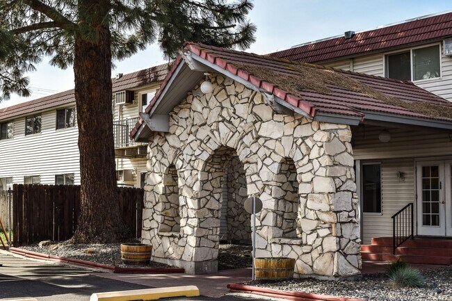 Photo - Casa Grande Apartments