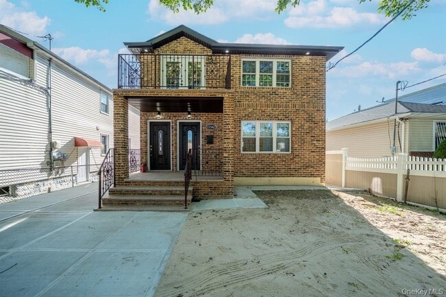 Photo - 115-42 Inwood St Unit 2