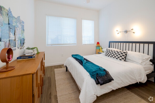 1BR, 1BA - 685SF - Bedroom - Nollie