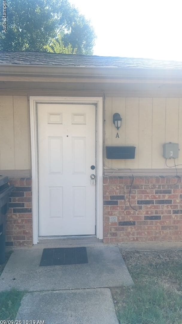 Photo - 207 Hosack St
