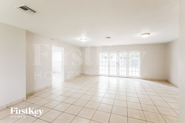Photo - 4115 NW 185th St