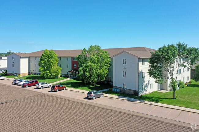 Photo - Pinehurst Apartments