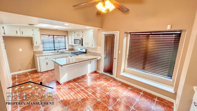 Photo - 4212 Ryder Ln