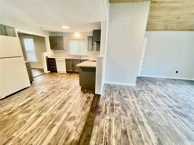 Photo - 223 E Filbert St
