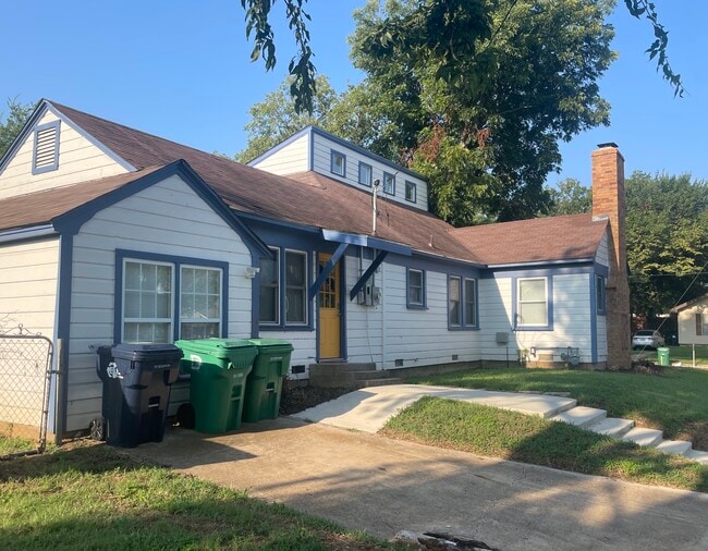 Photo - 310 Amarillo St