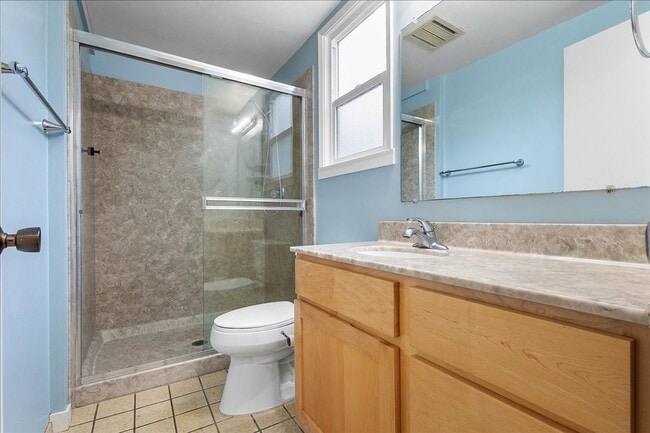 Photo - 2148 Santa Clara Ave Unidad 2148 1/2 Santa Clara #B