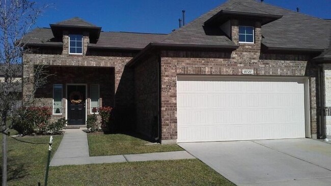 Photo - 9727 Caprice Court Townhome