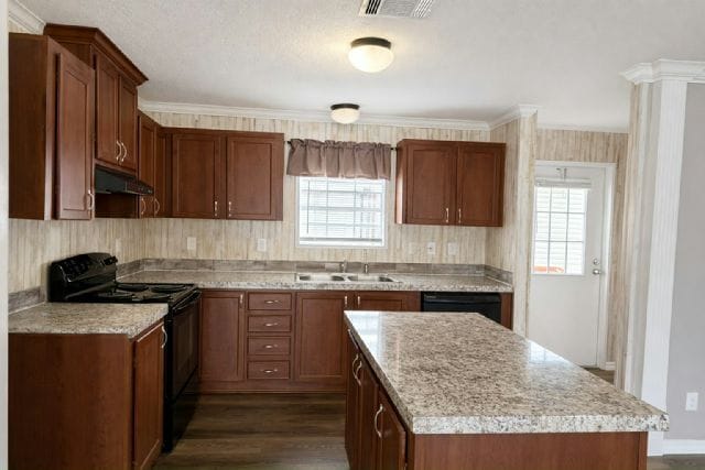 Photo - 1653 Hogue Ave