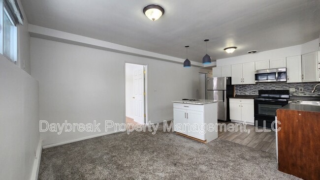 Photo - 1201-11 1/2 11 1/2 St N