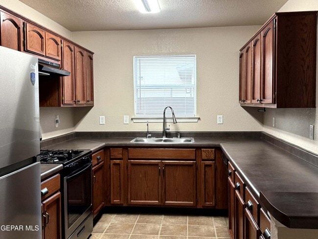 Photo - 14036 Volcanic Rock Dr