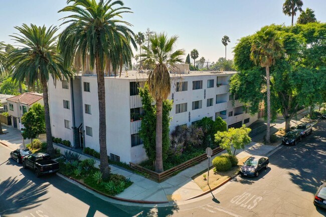 Photo - 1221 N Spaulding Ave Unit 304