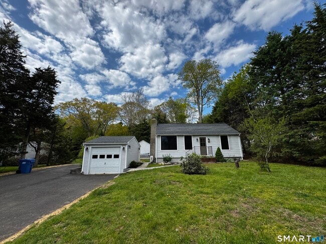 Photo - 97 Candlewood Rd