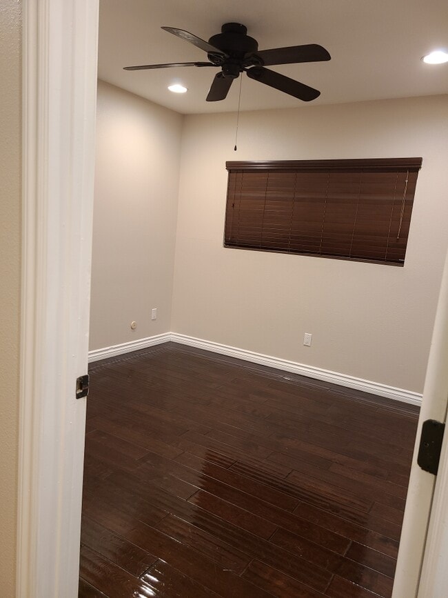 Photo - 4310 Lennox Blvd Unit D