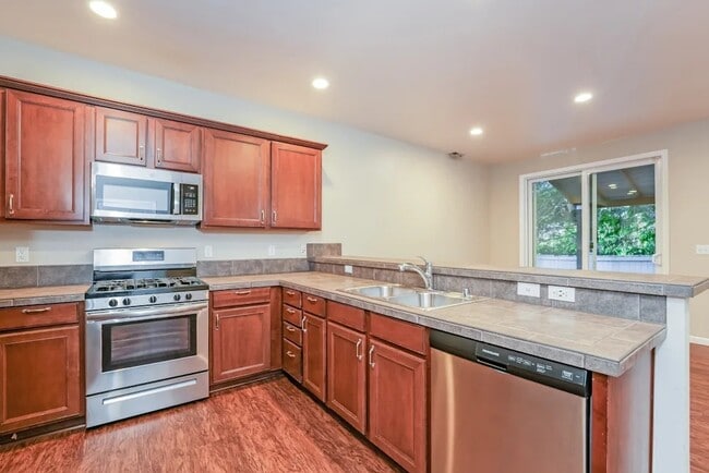 Photo - 2513 96th St SE