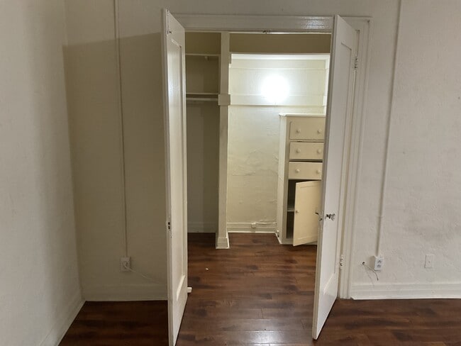 Photo - 3906 Beverly Blvd Unidad Bachelor