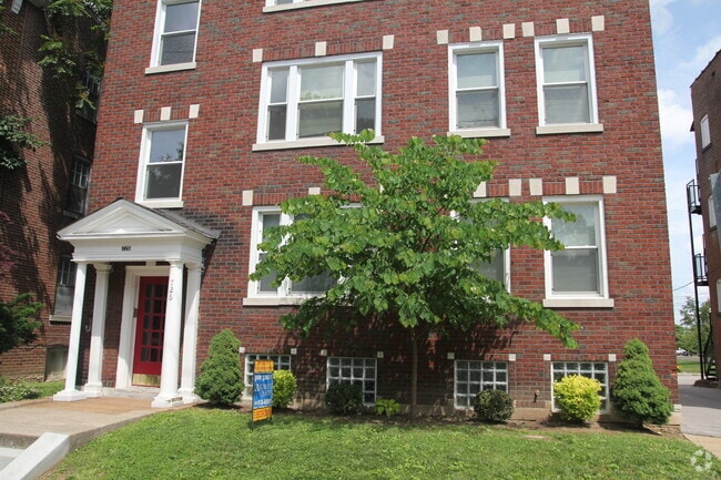 Building Photo - 726 Kingsland Ave Unit 3 Rental