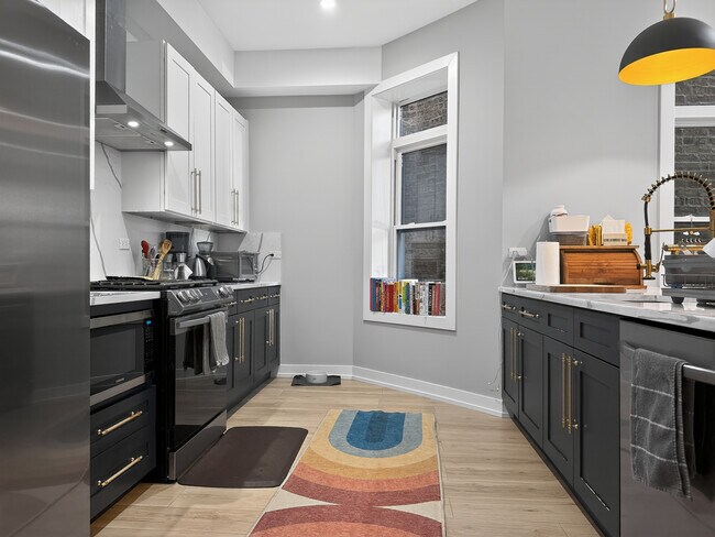 Photo - 2451 N Albany Ave