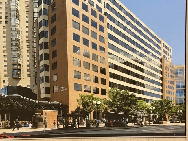 Building Photo - 900 N Stafford St Unit #2620