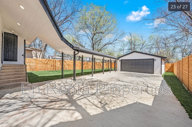 Photo - 3329 Hemphill St