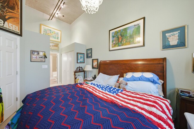 Photo - 758 N Larrabee St Unidad 208