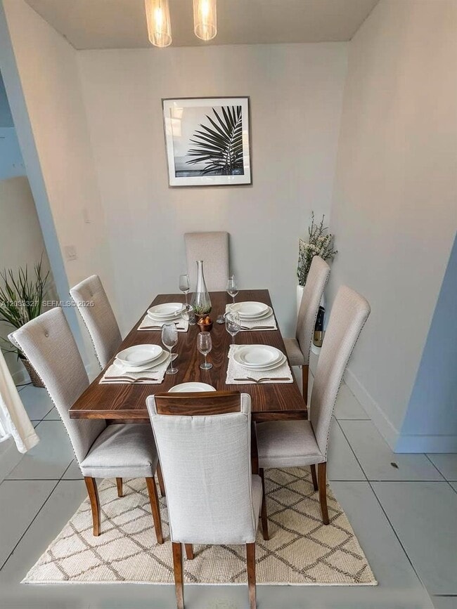 Photo - 9499 W McNab Rd Unidad 208