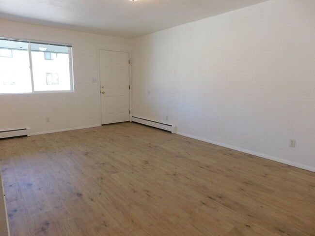 Photo - 3292 Lombardy Ln Unit C