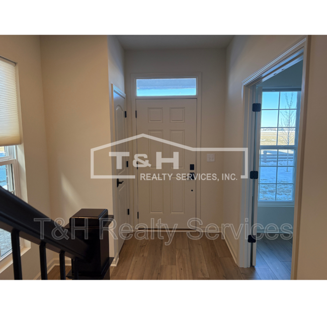 Photo - 1734 Blenker Dr