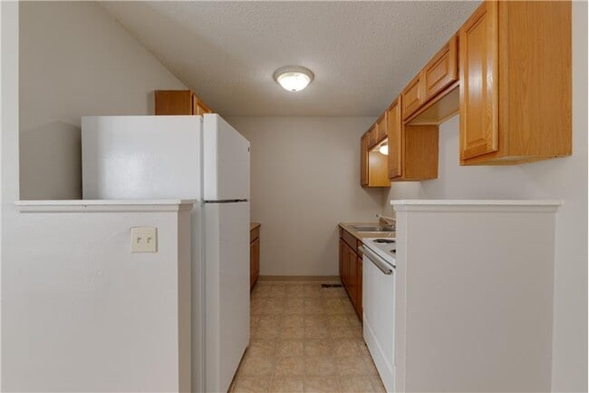 Photo - 1916 S Hiram St