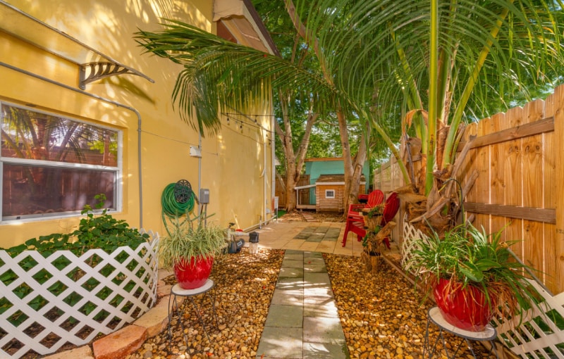 Photo - 598 NW 12th Terrace