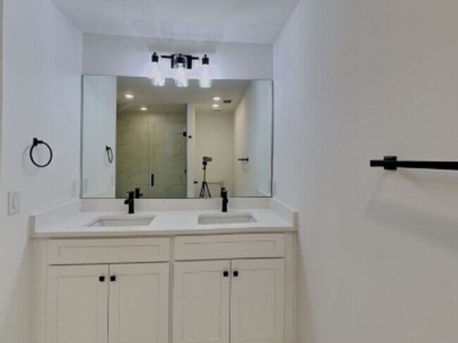 Photo - 220 Ne-31 Ter