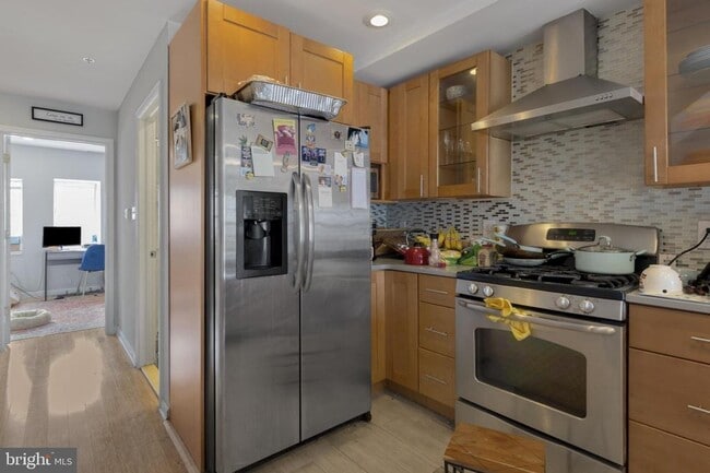 Photo - 530 E Girard Ave Unit 2