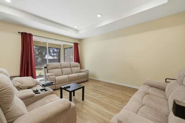 Photo - 6137 SW 70th Ave