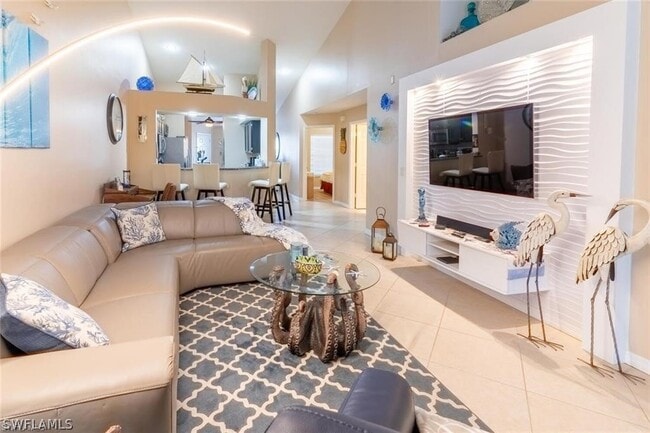 760 Wiggins Lake Dr Unit 205