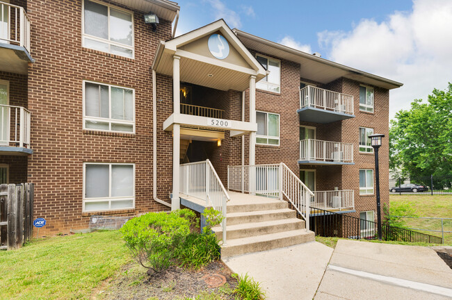 Photo - Windham Creek Apartments