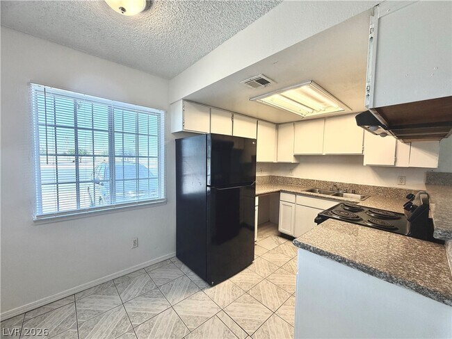 3427 E Cheyenne Ave Unit A
